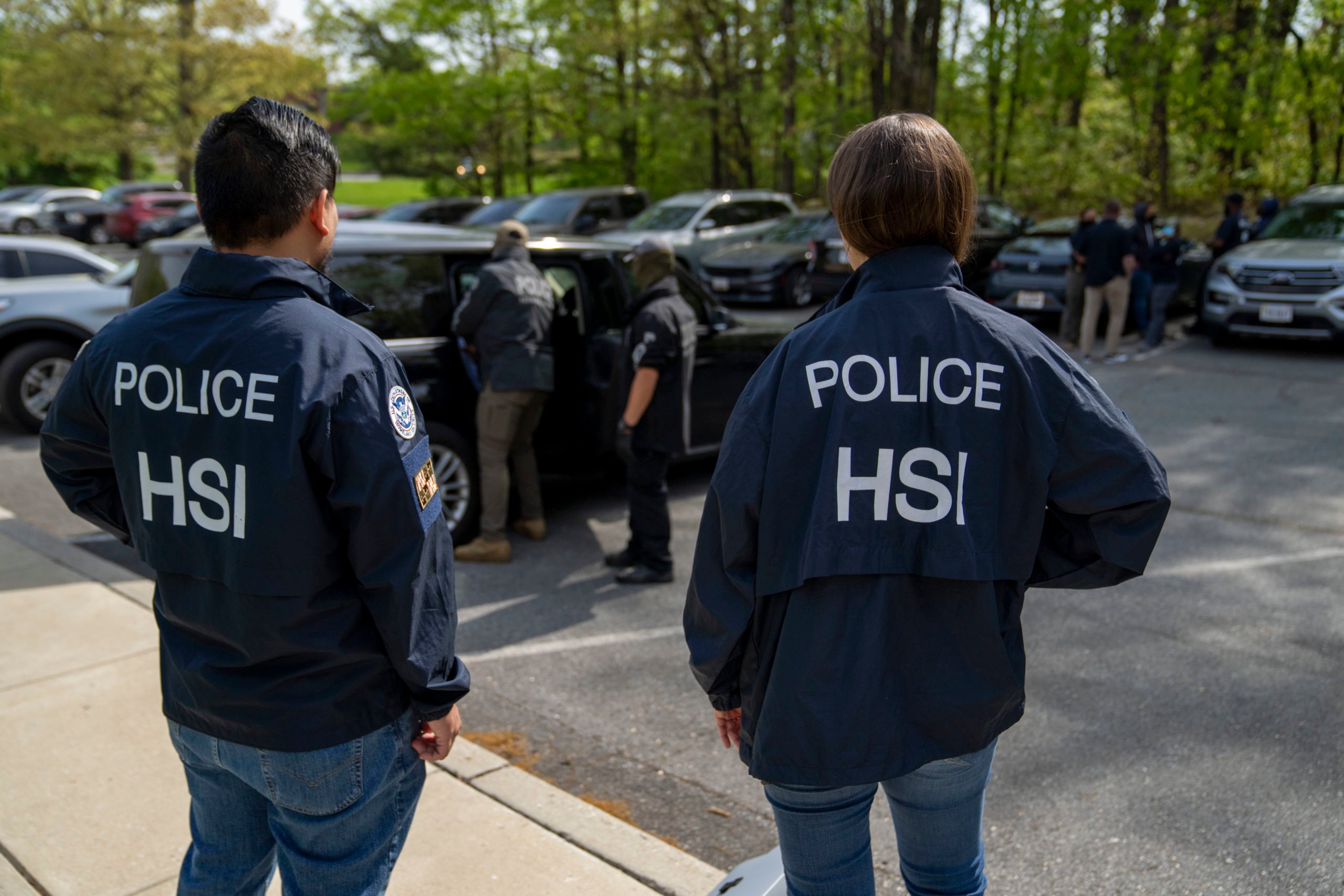 Homeland Security Investigations. Image courtesy of USCIS.